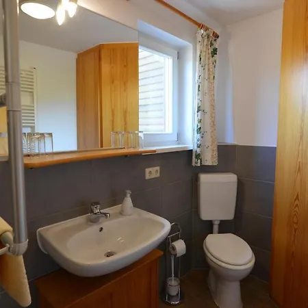Two-bedroom Holiday In * Settin