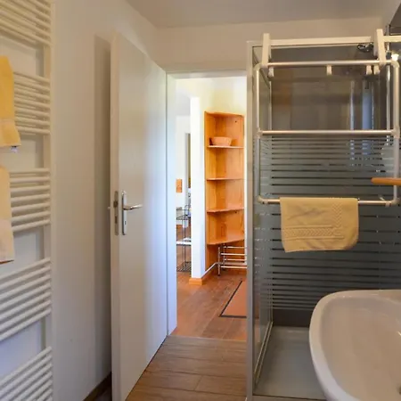 Two-bedroom Holiday In * Settin