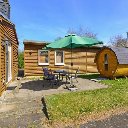 Feriehus Two-bedroom Holiday In Settin